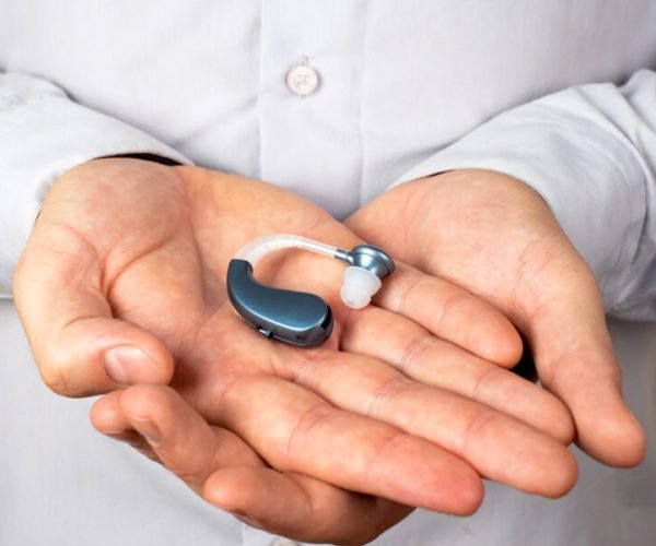 Stay-Sharp-and-Connected-at-Work-with-IIC-Digital-Hearing-Aids-from-HearWel